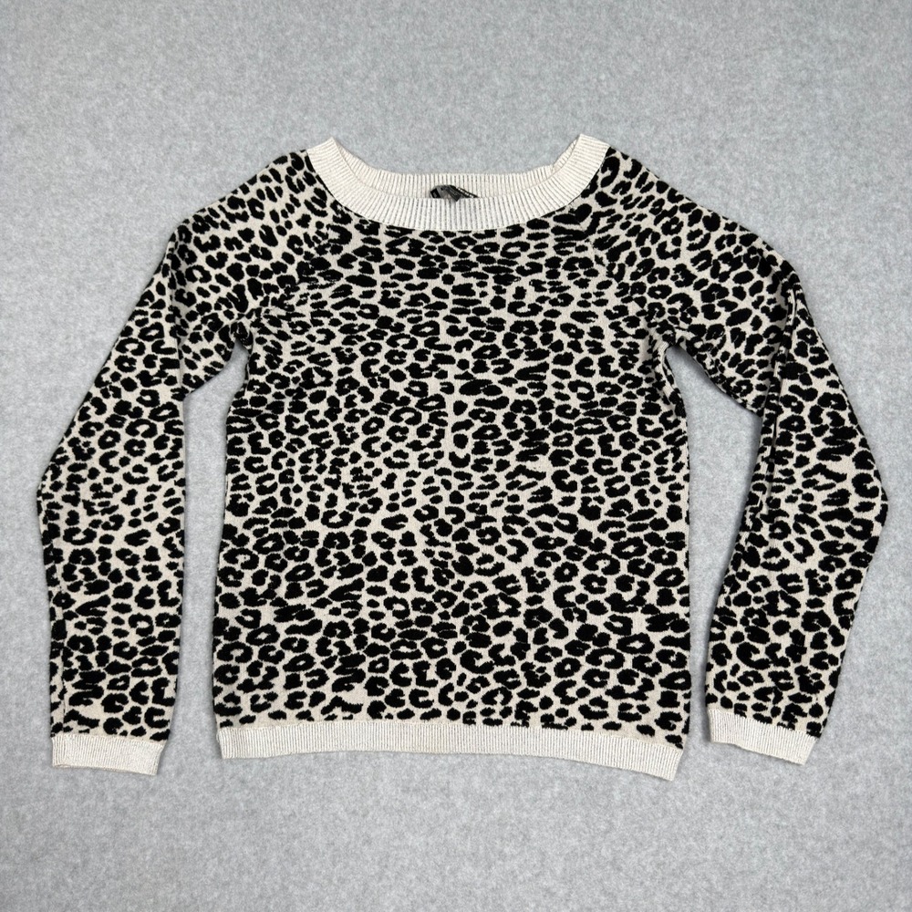 EXPRESS Leopard Print Sweater Long Sleeve Crew Neck Women's M